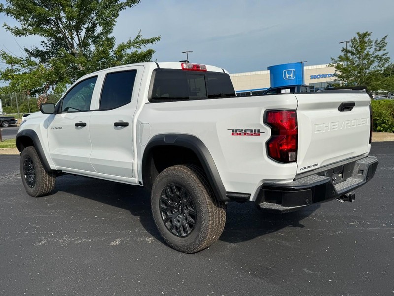 Chevrolet Colorado Vehicle Image 05