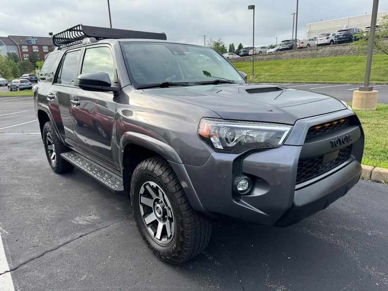 Toyota 4Runner Vehicle Image 04