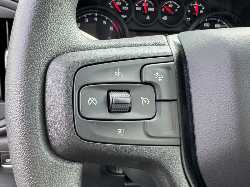 Chevrolet Silverado 1500 Vehicle Image 13