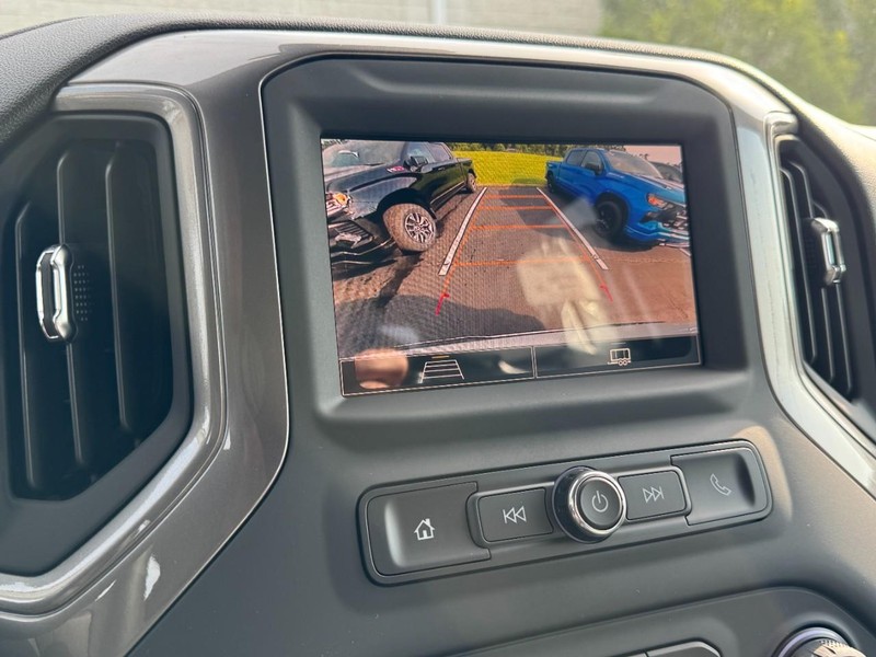 Chevrolet Silverado 1500 Vehicle Image 16