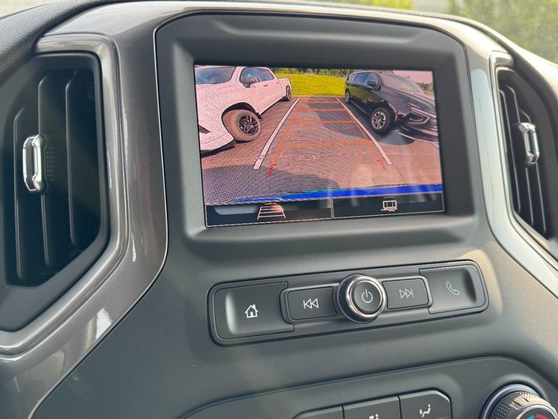 Chevrolet Silverado 1500 Vehicle Image 16