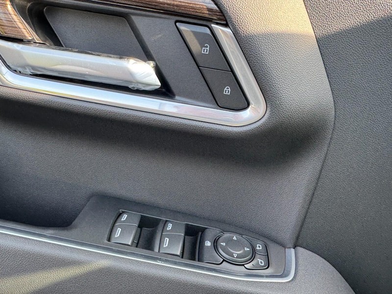 Chevrolet Silverado 1500 Vehicle Image 09