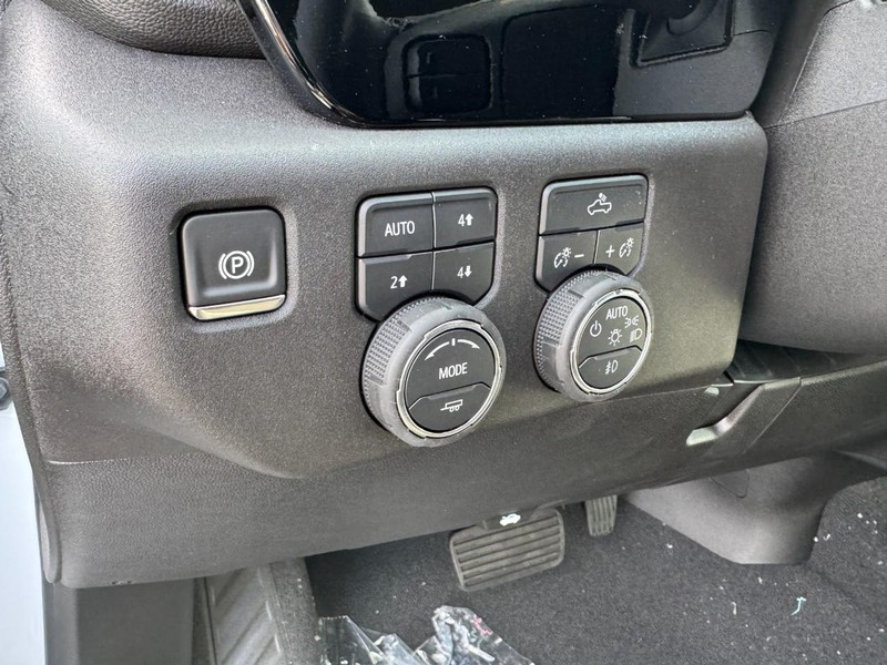 Chevrolet Silverado 1500 Vehicle Image 10