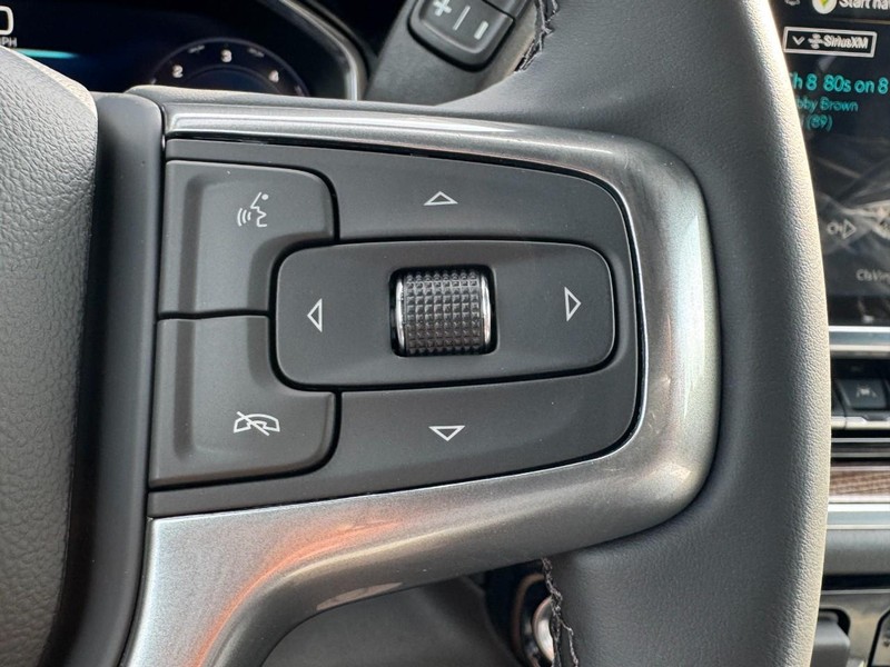 Chevrolet Silverado 1500 Vehicle Image 14