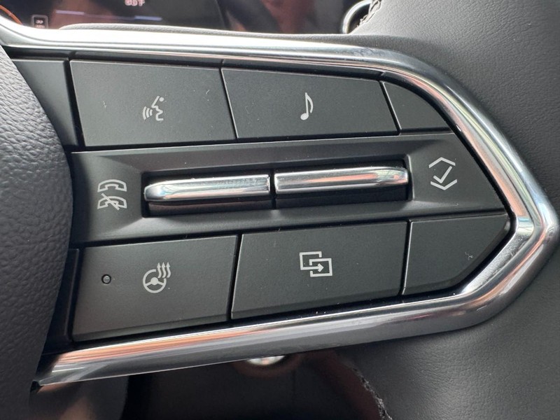 Chevrolet Tahoe Vehicle Image 12