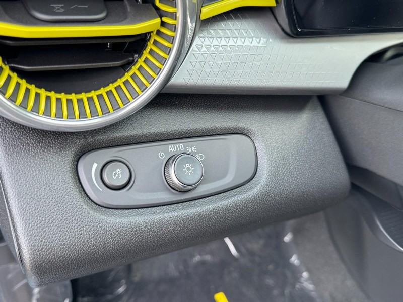 Chevrolet Trax Vehicle Image 09