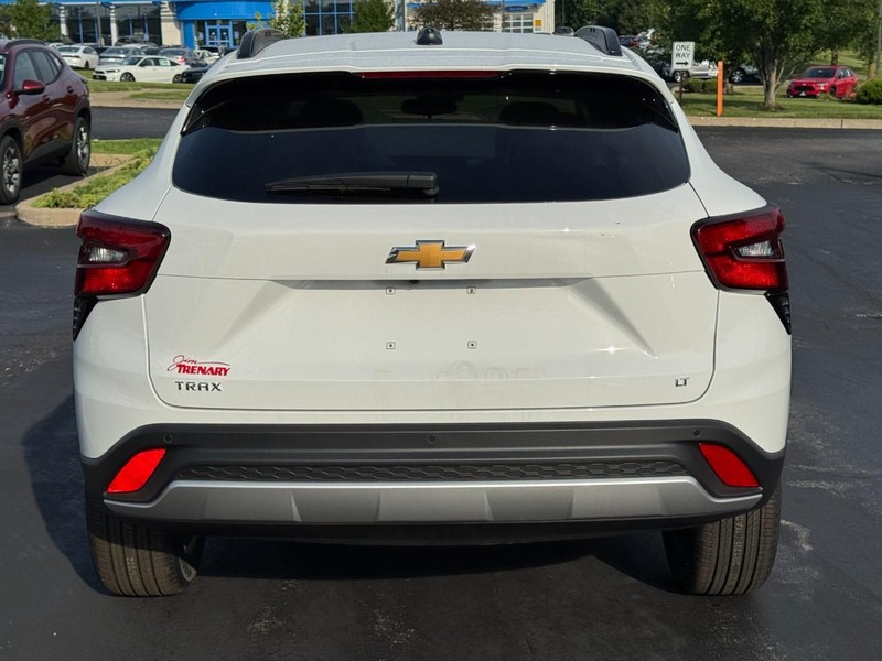 Chevrolet Trax Vehicle Image 04