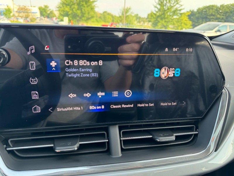 Chevrolet Trax Vehicle Image 13