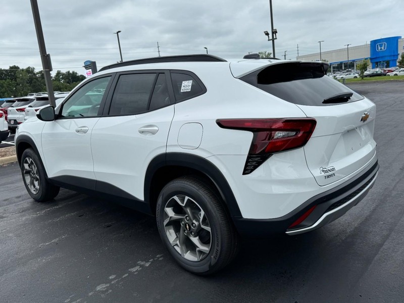 Chevrolet Trax Vehicle Image 05