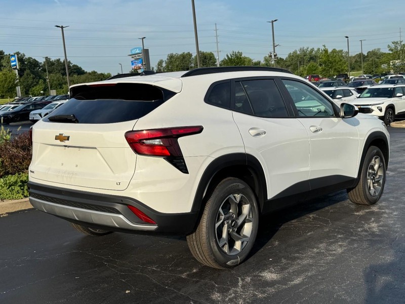 Chevrolet Trax Vehicle Image 03