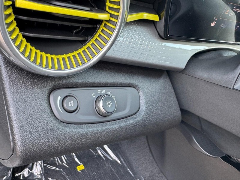 Chevrolet Trax Vehicle Image 09