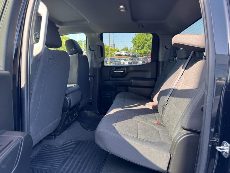 Chevrolet Silverado 1500 Vehicle Image 10