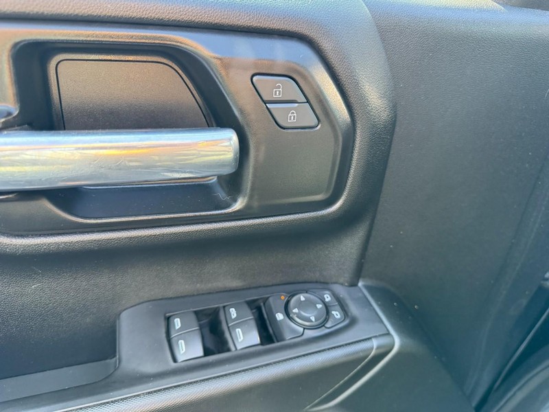 Chevrolet Silverado 1500 Vehicle Image 15