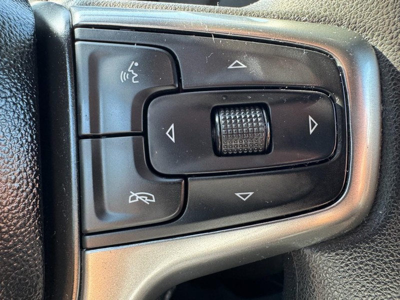 Chevrolet Silverado 1500 Vehicle Image 18