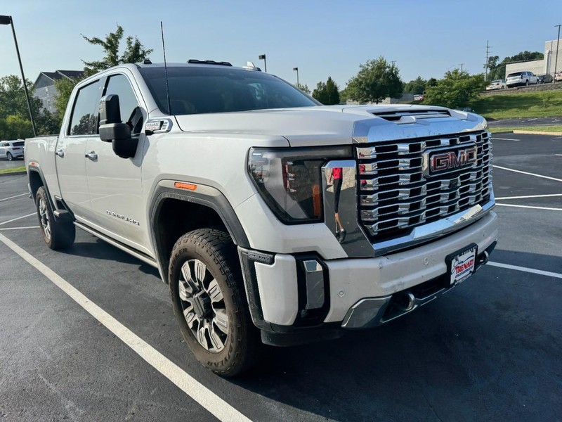 GMC Sierra 2500HD Vehicle Image 04