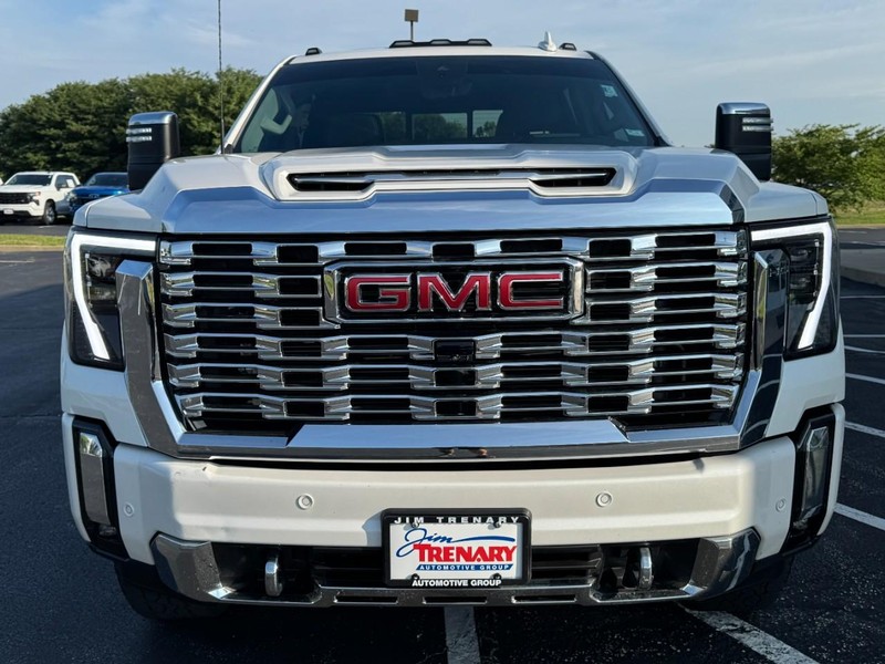 GMC Sierra 2500HD Vehicle Image 09