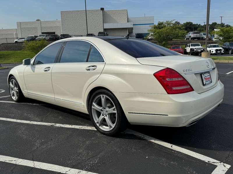 Mercedes-Benz S-Class Vehicle Image 05