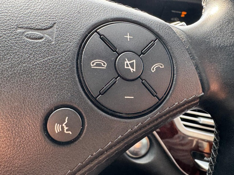 Mercedes-Benz S-Class Vehicle Image 18