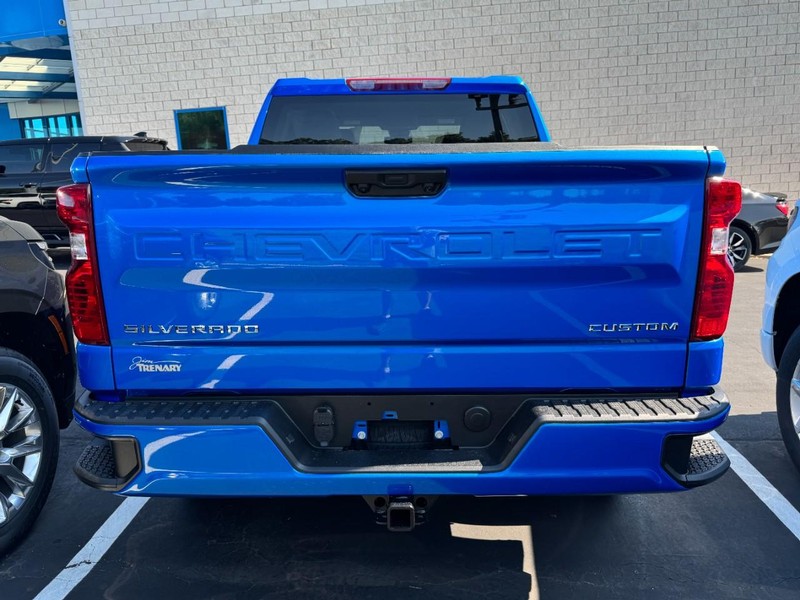 Chevrolet Silverado 1500 Vehicle Image 06