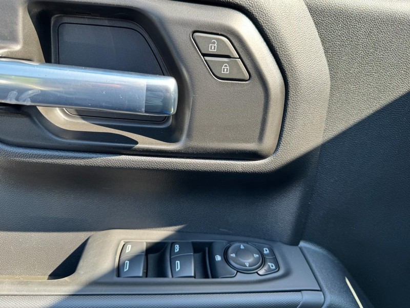 Chevrolet Silverado 1500 Vehicle Image 10