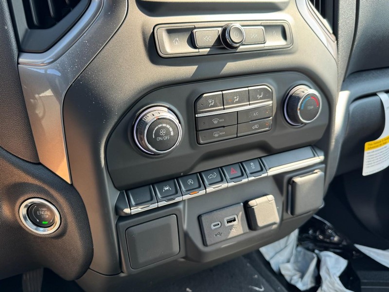 Chevrolet Silverado 1500 Vehicle Image 13