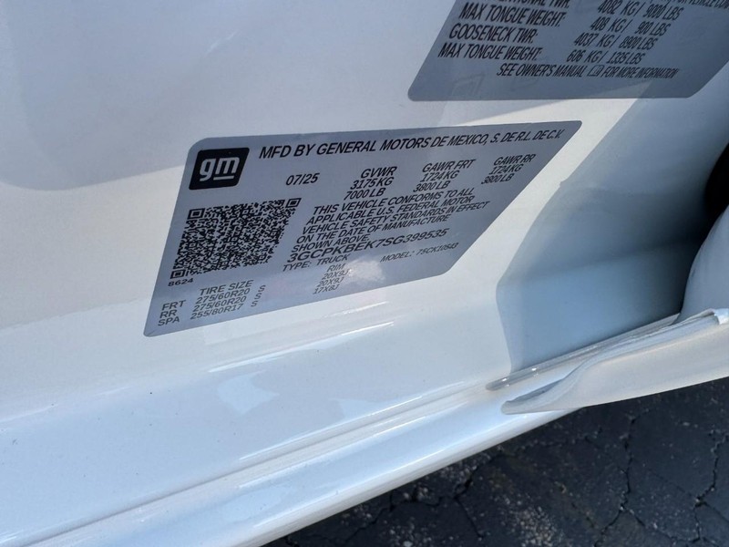 Chevrolet Silverado 1500 Vehicle Image 17