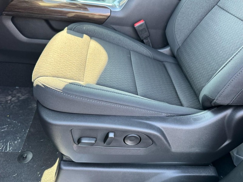 Chevrolet Silverado 1500 Vehicle Image 09