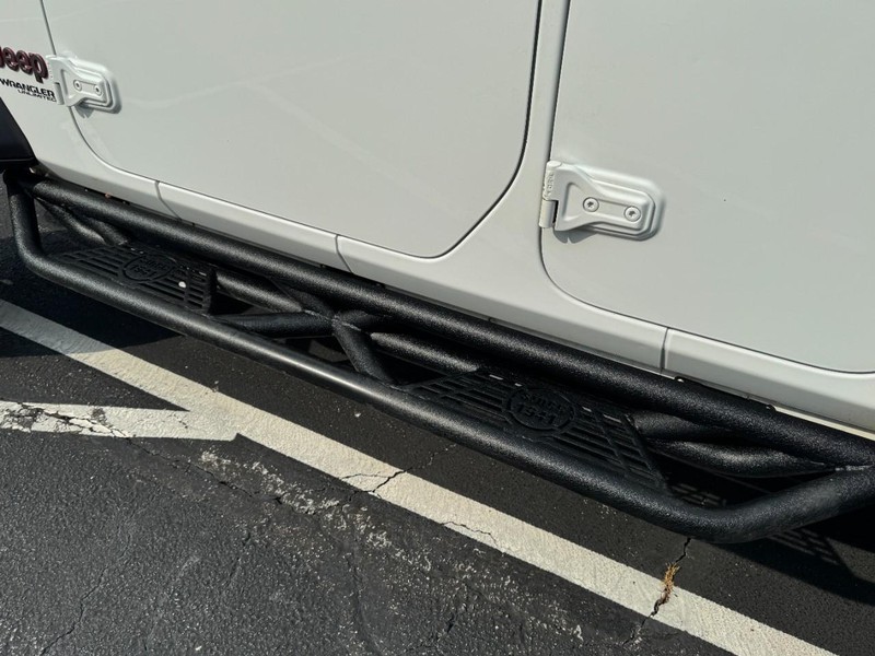 Jeep Wrangler Vehicle Image 08