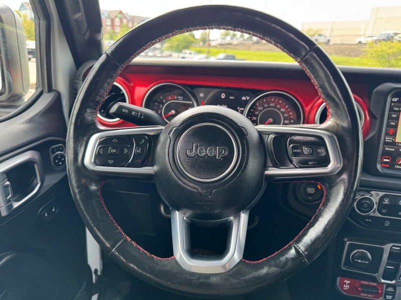 Jeep Wrangler Vehicle Image 11