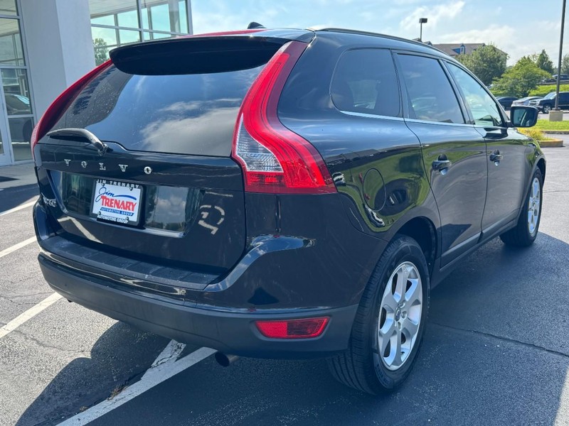 Volvo XC60 Vehicle Image 03