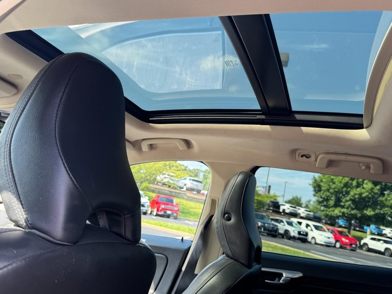 Volvo XC60 Vehicle Image 11