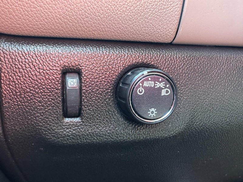 Chevrolet Colorado Vehicle Image 17