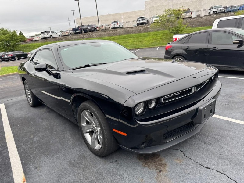 Dodge Challenger Vehicle Image 04