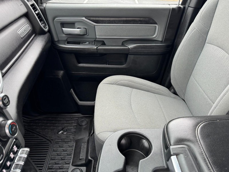 Ram 2500 Vehicle Image 13