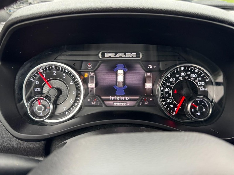 Ram 2500 Vehicle Image 24