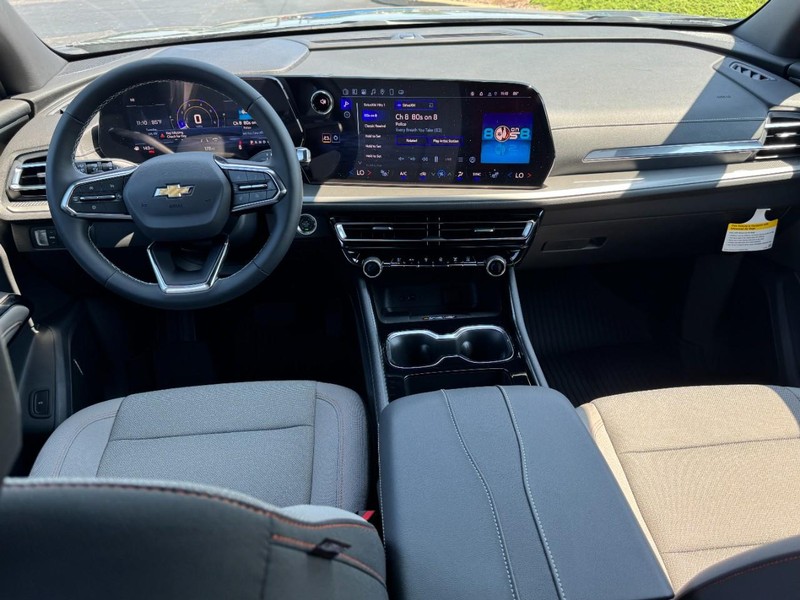 Chevrolet Traverse Vehicle Image 08