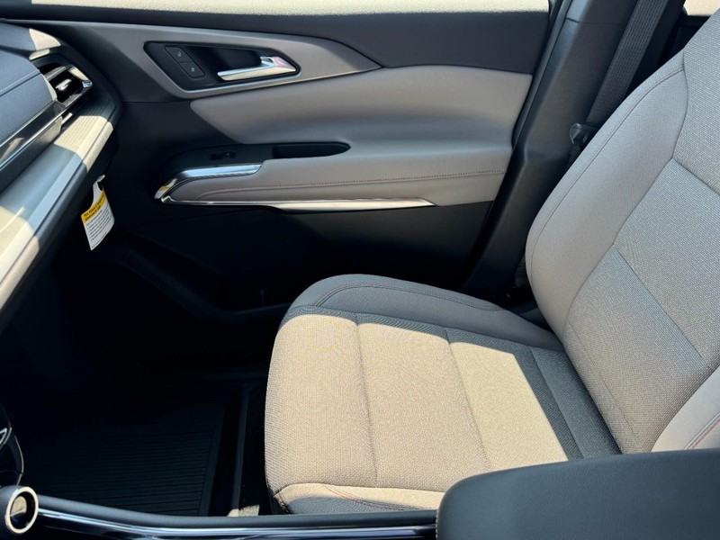Chevrolet Traverse Vehicle Image 10