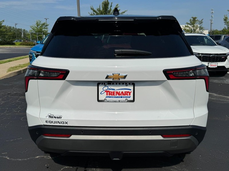 Chevrolet Equinox Vehicle Image 04