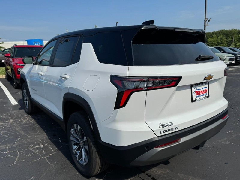 Chevrolet Equinox Vehicle Image 05