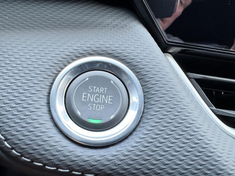 Chevrolet Equinox Vehicle Image 17
