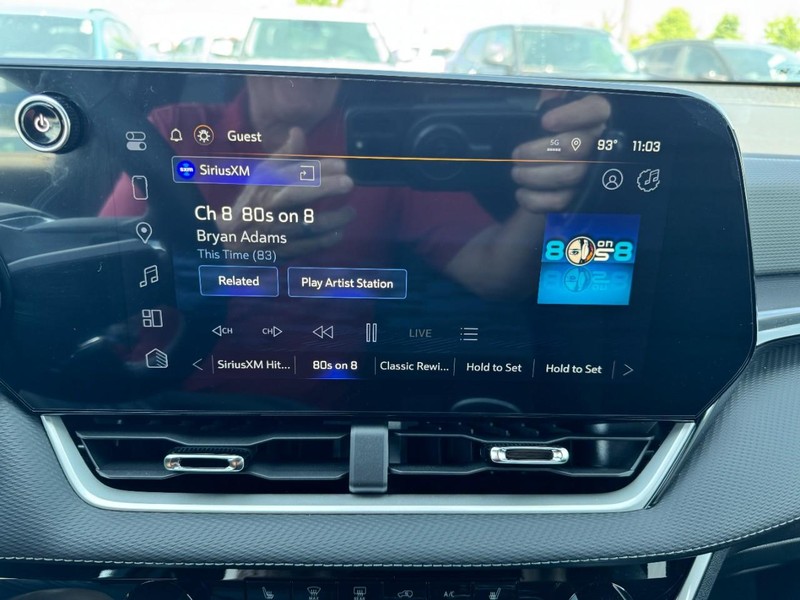 Chevrolet Equinox Vehicle Image 14