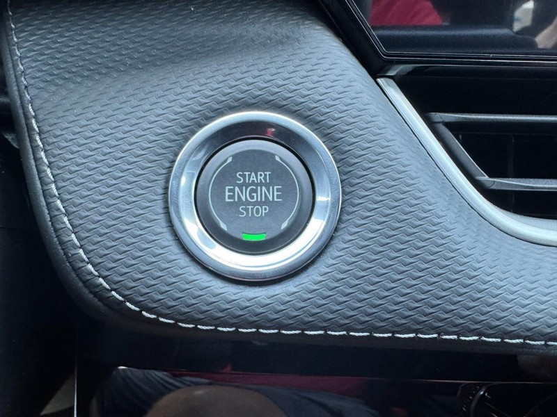 Chevrolet Equinox Vehicle Image 17