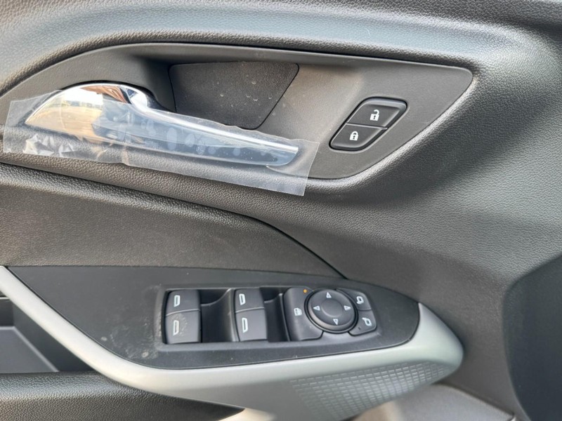 Chevrolet Trax Vehicle Image 08