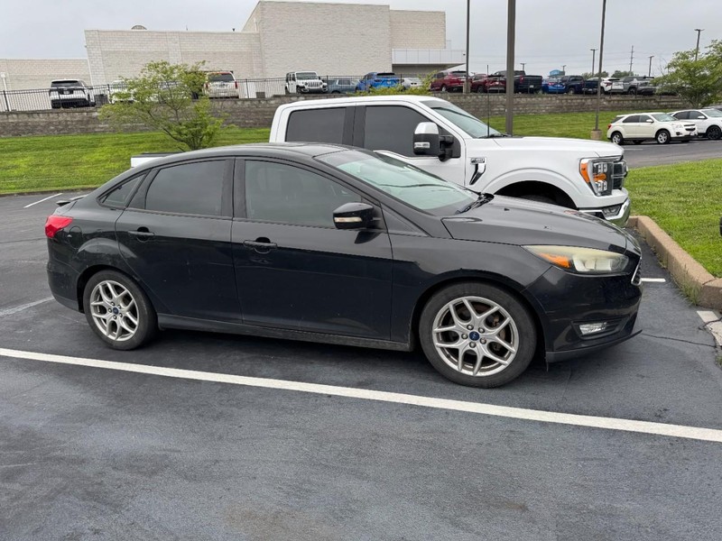 Ford Focus Vehicle Image 03