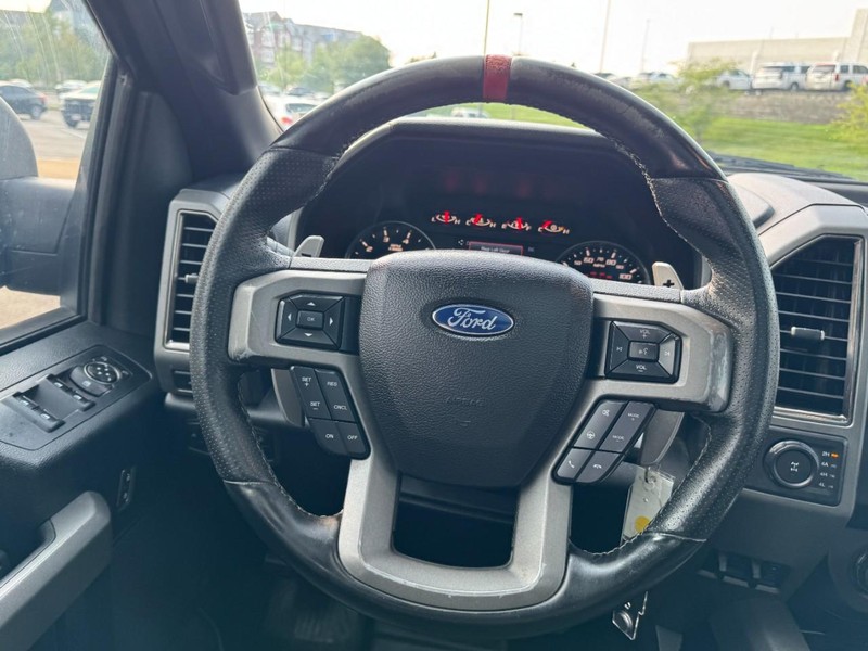 Ford F-150 Vehicle Image 13