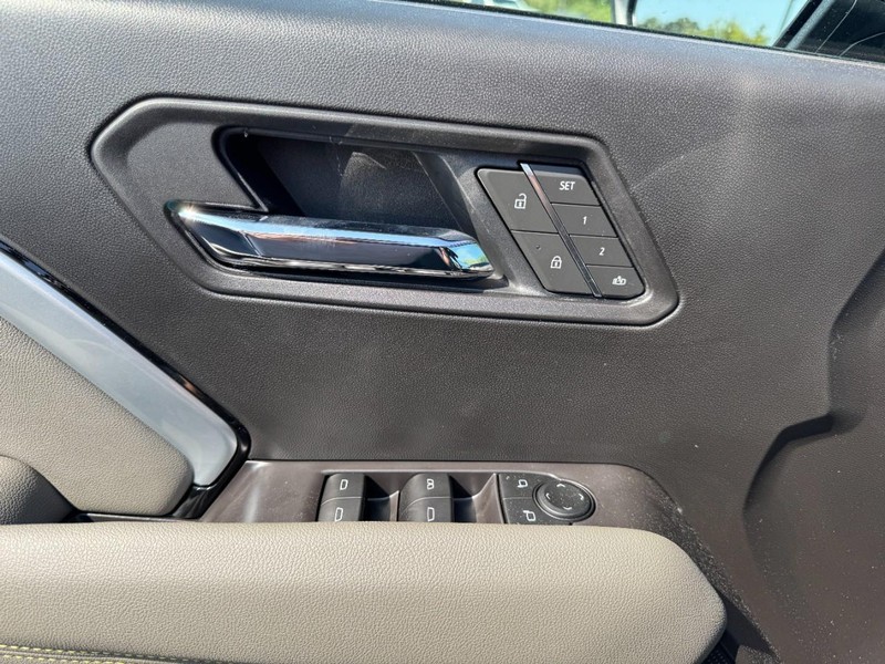Chevrolet Colorado Vehicle Image 10