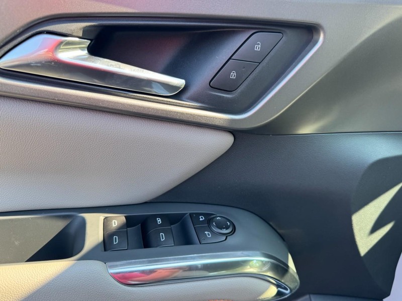 Chevrolet Traverse Vehicle Image 11