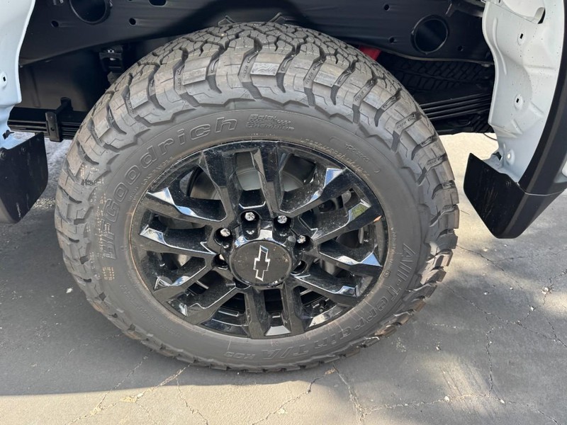 Chevrolet Silverado 2500HD Vehicle Image 07