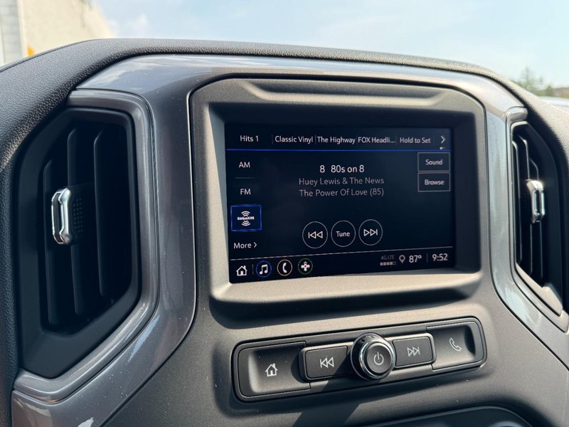 Chevrolet Silverado 1500 Vehicle Image 15