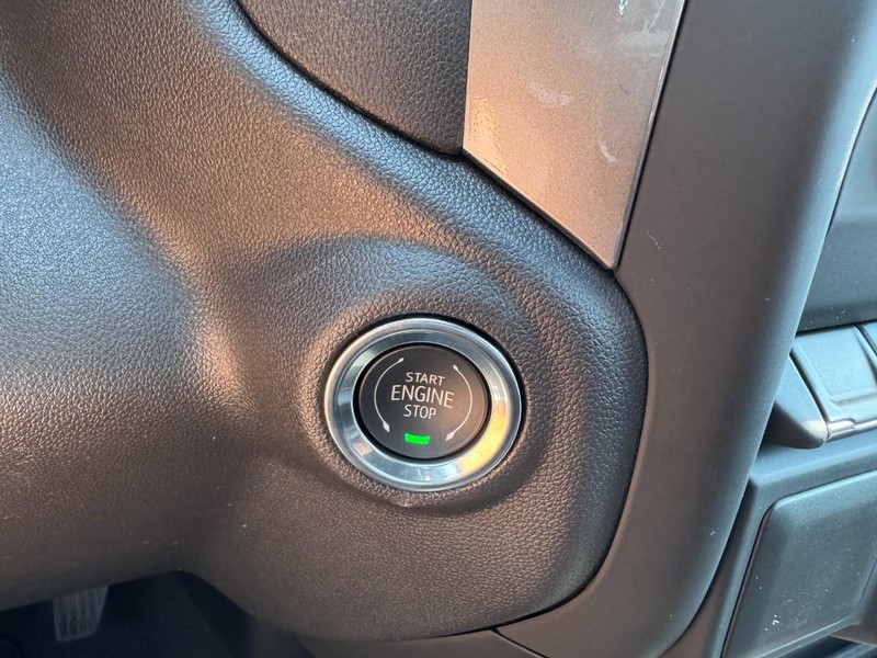 Chevrolet Silverado 1500 Vehicle Image 17